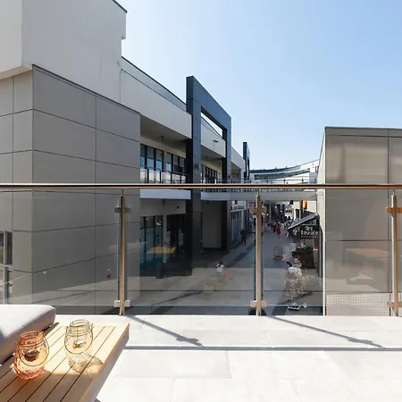 Gold Flamingo By Renters Апартаменты