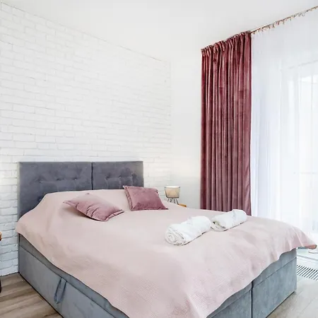 Апартаменты Gold Flamingo By Renters