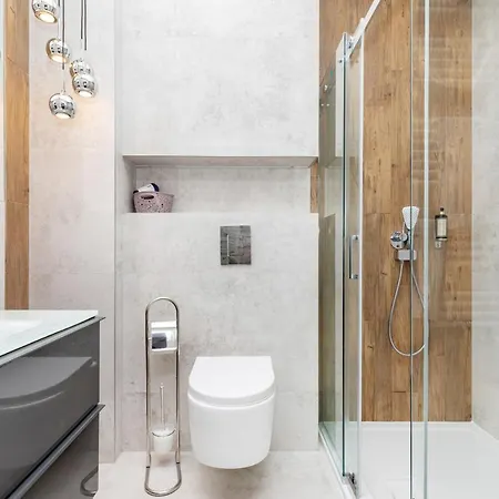 Gold Flamingo By Renters Мендзыздрое